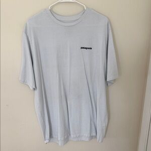 Patagonia Men's Light Gray Short Sleeve Tee